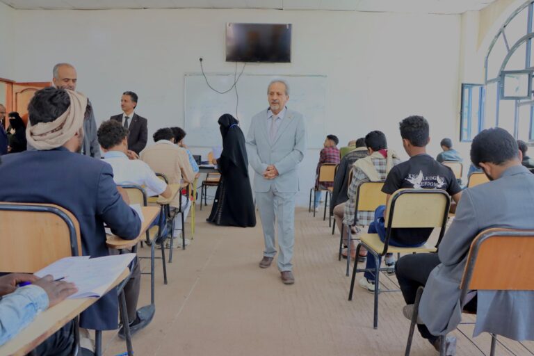 تدشين الاختبارات النهائية للفصل الدراسي الأول من العام الجامعي 2025/2026م